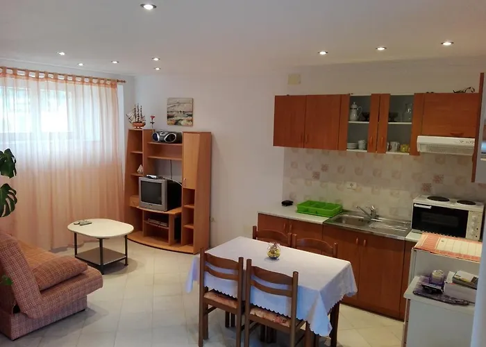 Luka Διαμέρισμα *